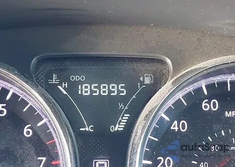 2017 Nissan Versa 1.6 Sv z USA, uszkodzony, nr VIN 3N1CN7AP5HL846130